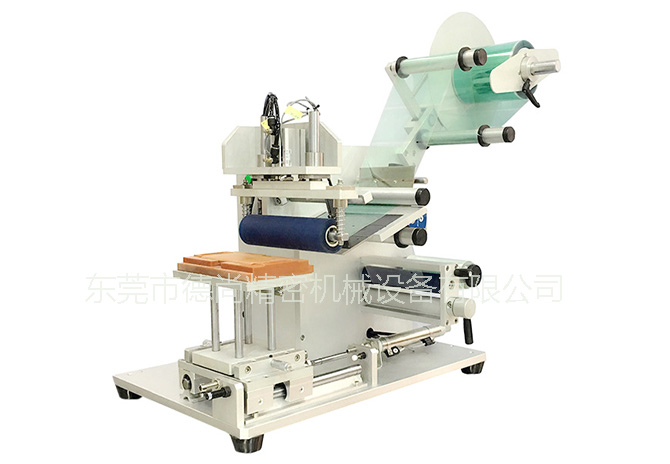 半自動貼標(biāo)機(jī)DS-327-官網(wǎng)加水印.jpg